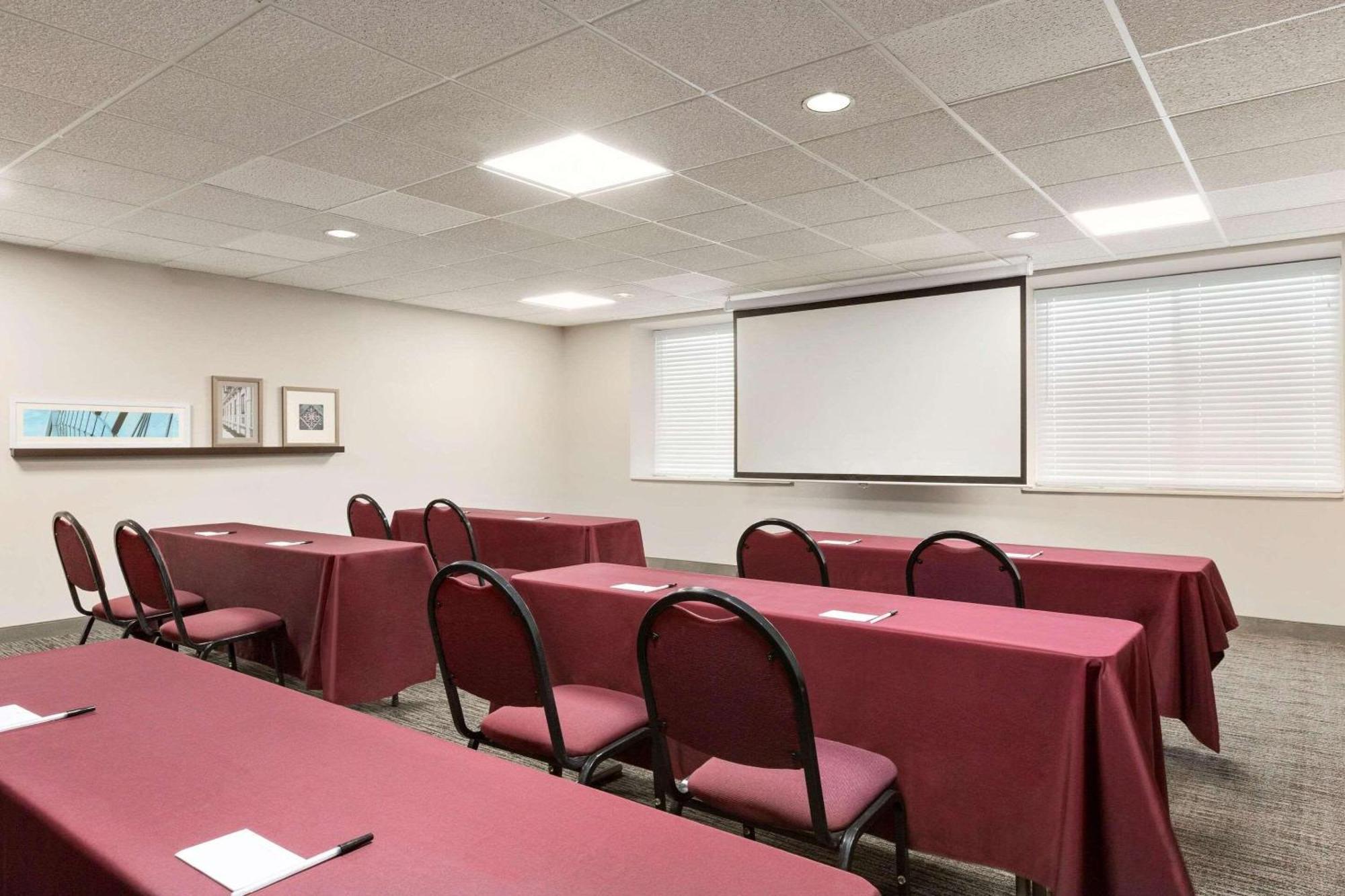 Country Inn & Suites By Radisson, Fort Worth West L-30 Nas Jrb Bagian luar foto